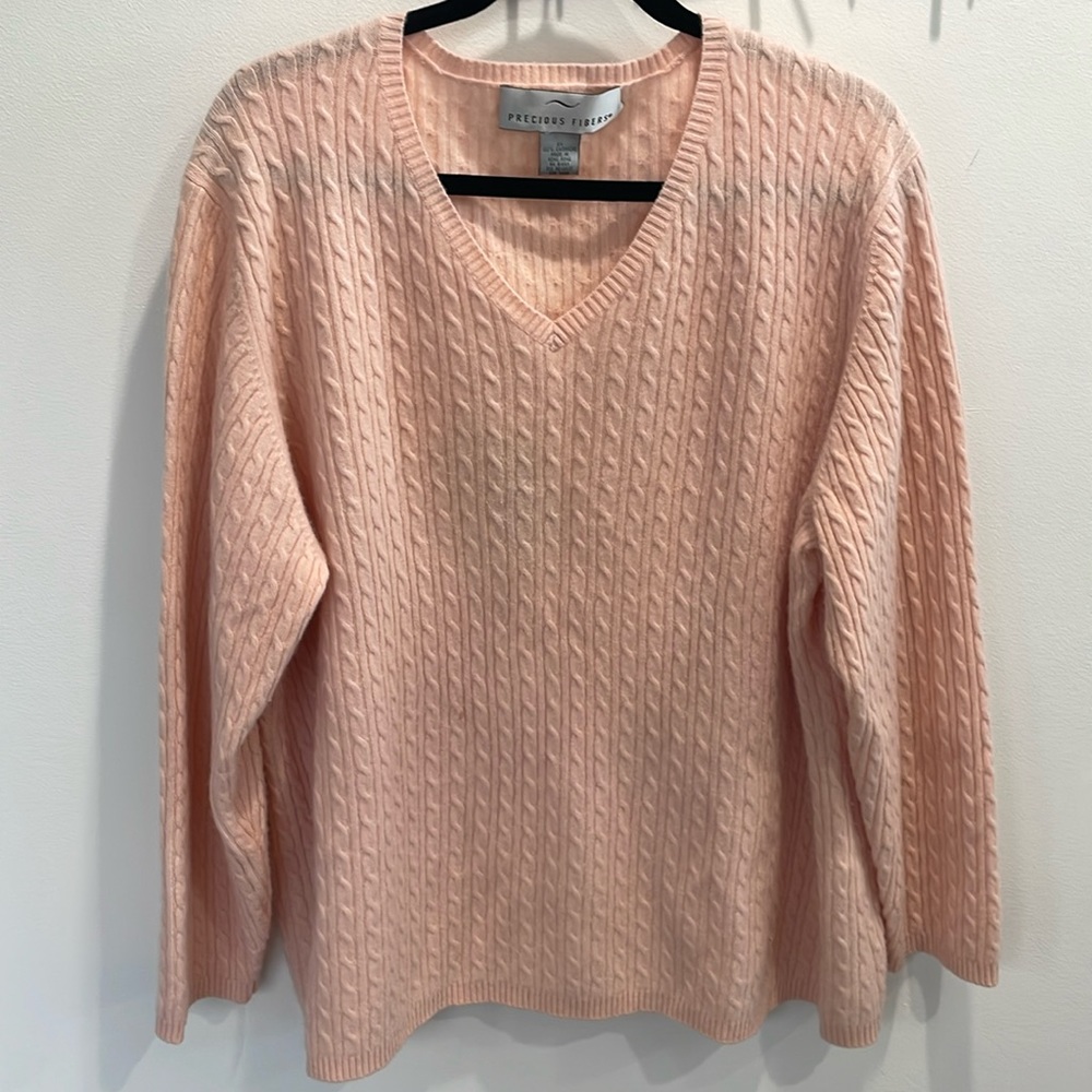 100% cashmere Precious Fibers cable knit V-neck  boxy sweater. Size 2X